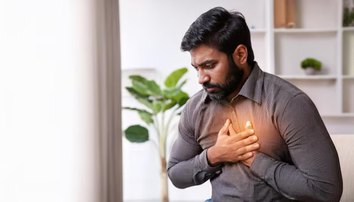 When Do You Need a Cardiothoracic Surgeon? Signs & Conditions Explained